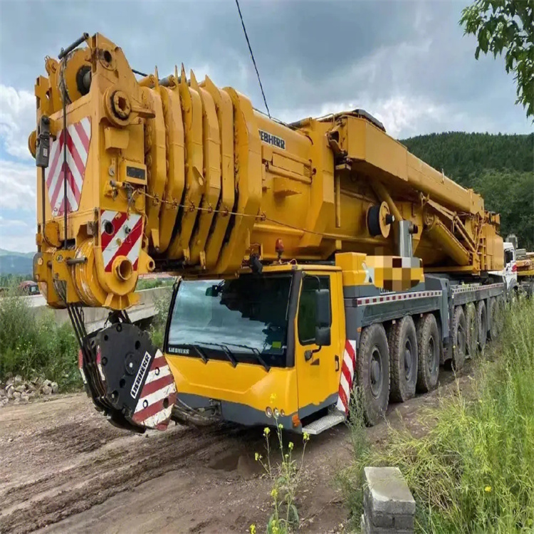 巴州附近100吨吊车出租电话